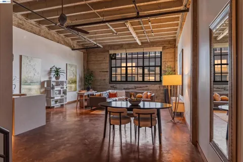 247 Fourth Street #405
