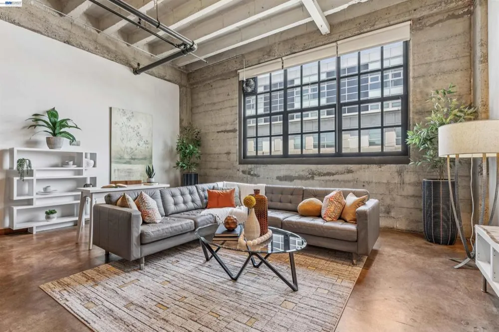 247 Fourth Street #405 Oakland, CA 94607