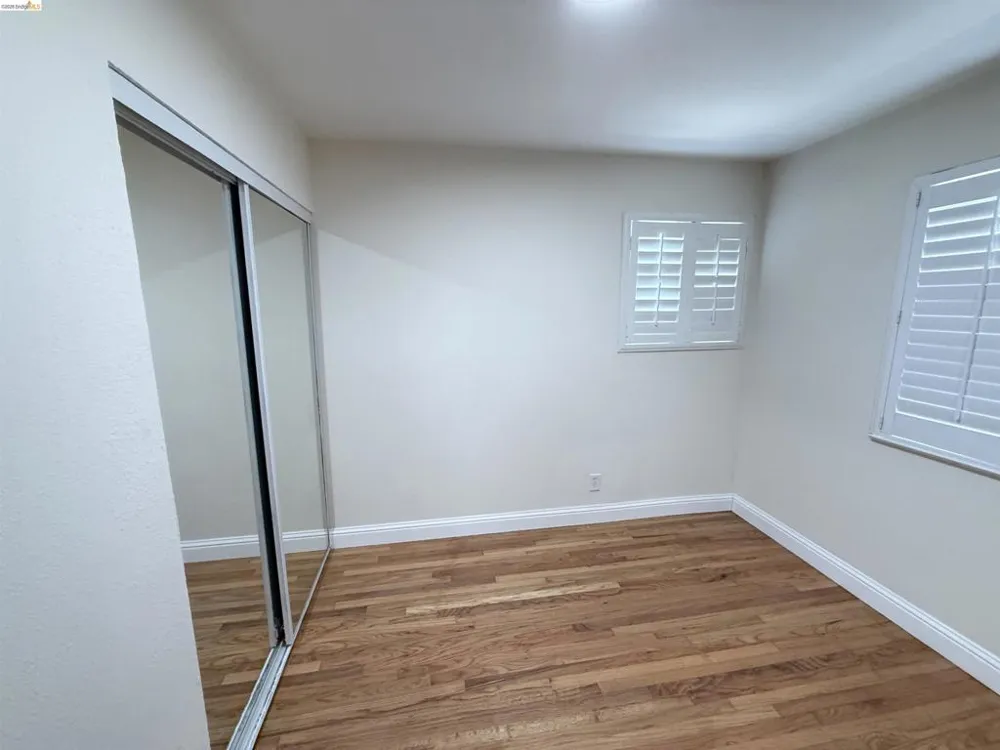 8096 Juniper Ave Newark, CA 94560