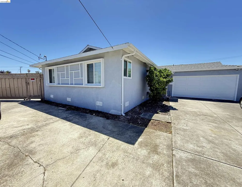 8096 Juniper Ave Newark, CA 94560