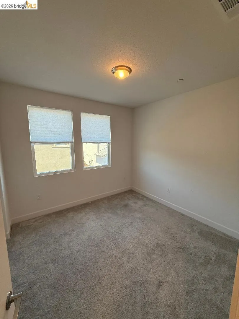 85 Savannah Ln Pittsburg, CA 94565