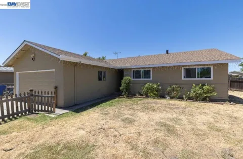 7700 Laramore