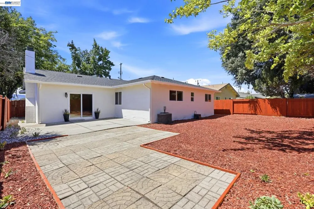 6963 Portage Rd Dublin, CA 94568