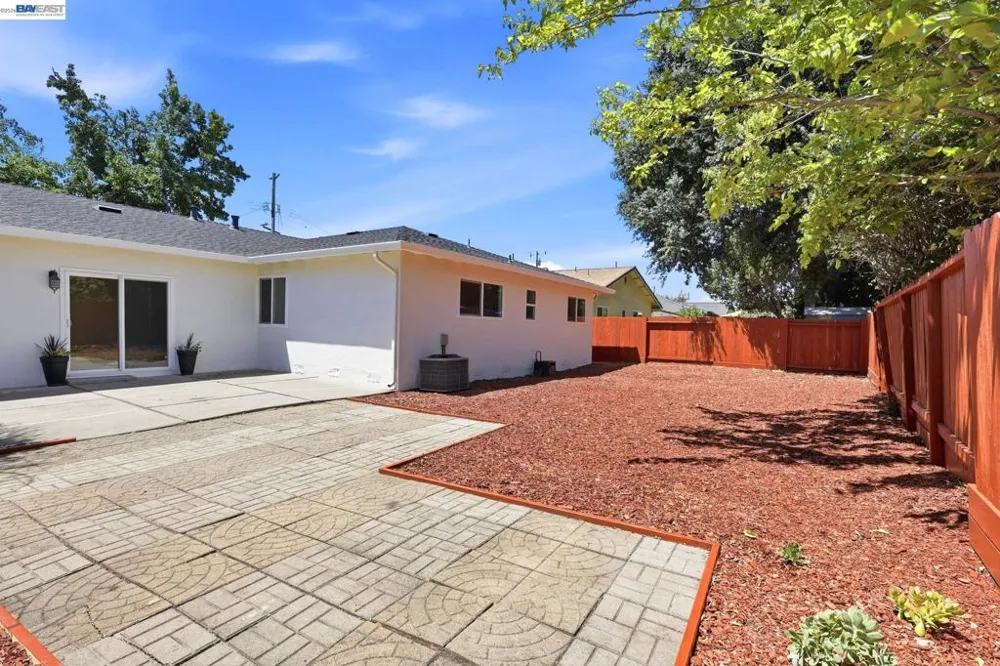 6963 Portage Rd Dublin, CA 94568