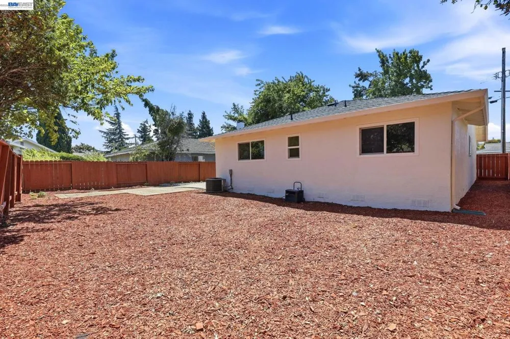 6963 Portage Rd Dublin, CA 94568
