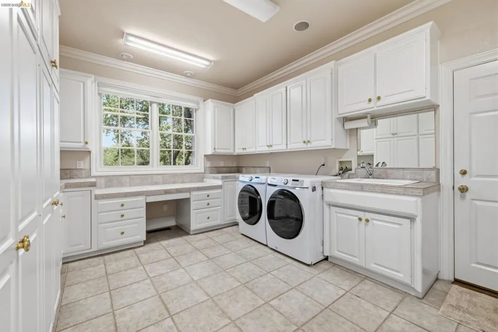 16161 Parkridge Sonora, CA 95370