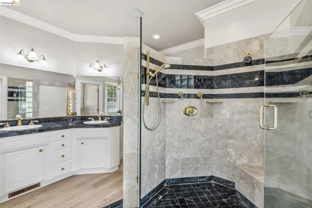 16161 Parkridge Sonora, CA 95370