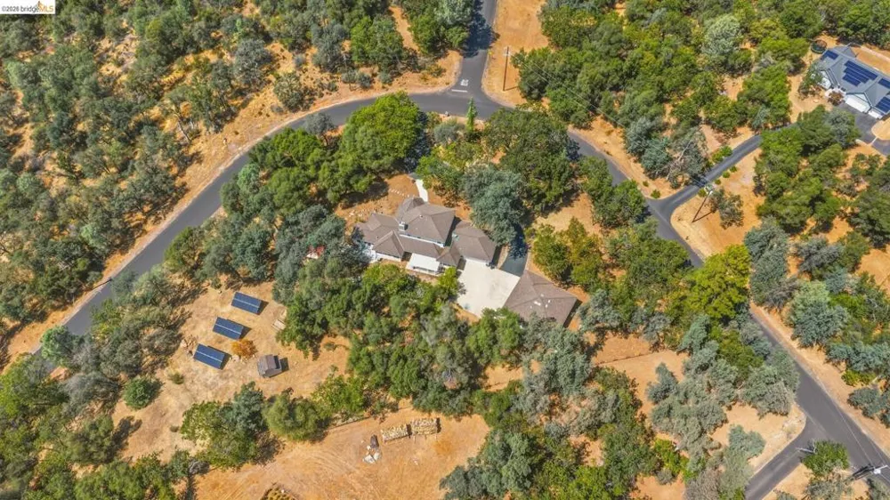 16161 Parkridge Sonora, CA 95370