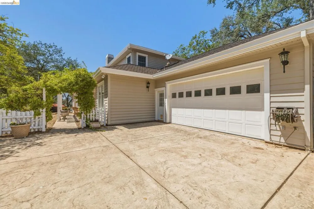 16161 Parkridge Sonora, CA 95370