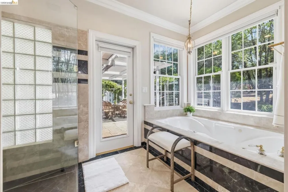 16161 Parkridge Sonora, CA 95370