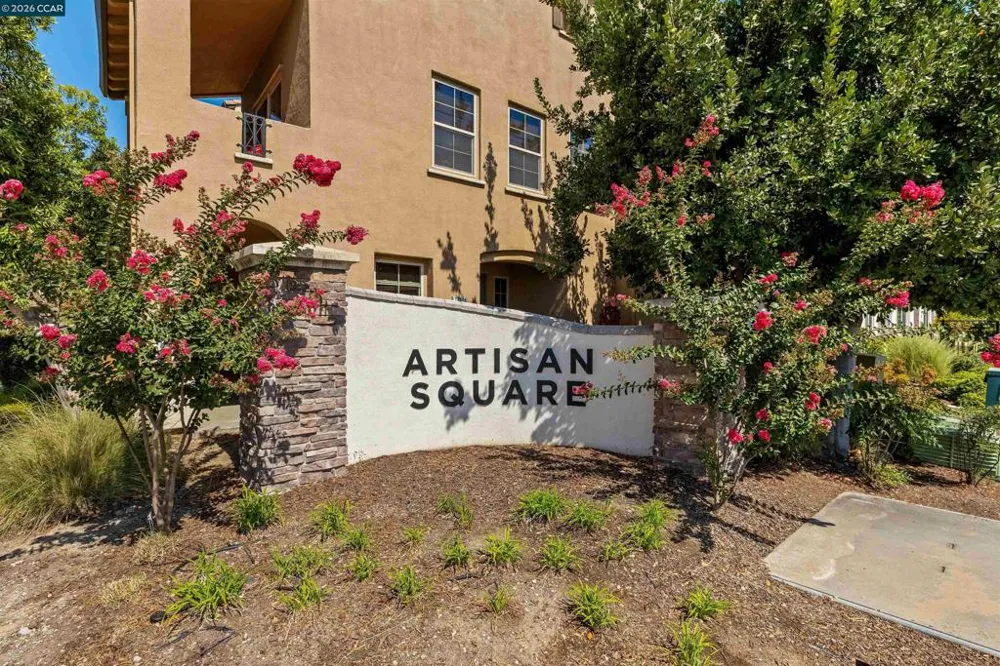 5301 E Commerce Way #58104 Sacramento, CA 95835