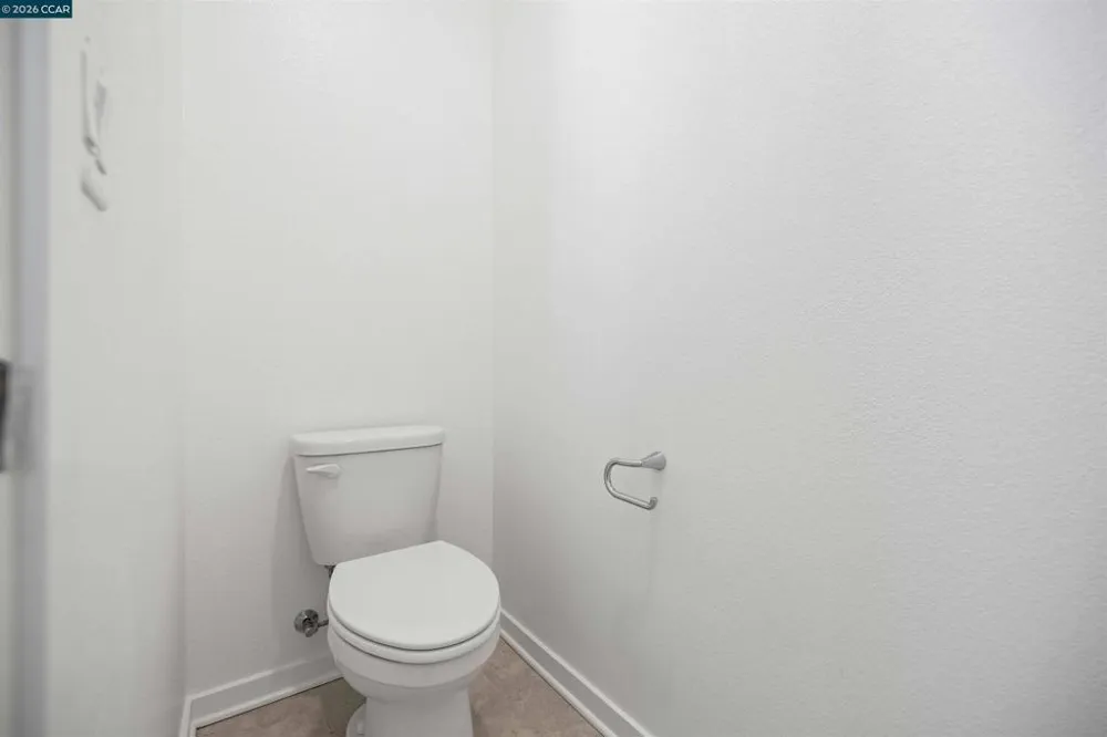 5301 E Commerce Way #58104 Sacramento, CA 95835