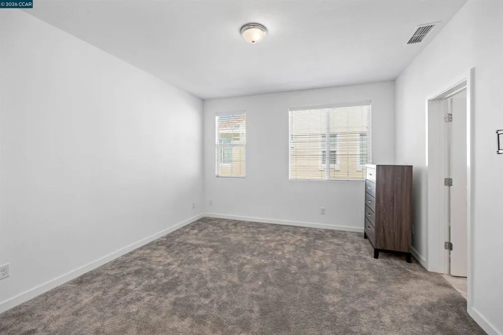 5301 E Commerce Way #58104 Sacramento, CA 95835