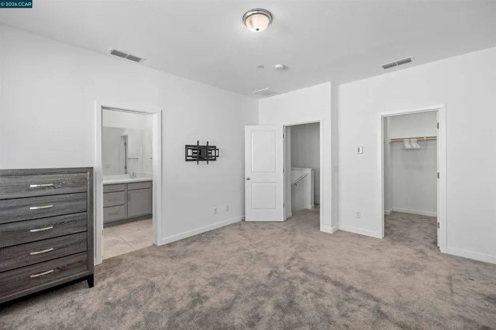 5301 E Commerce Way #58104 Sacramento, CA 95835