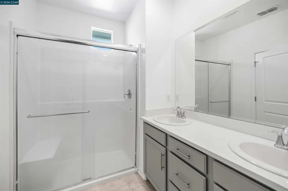 5301 E Commerce Way #58104 Sacramento, CA 95835