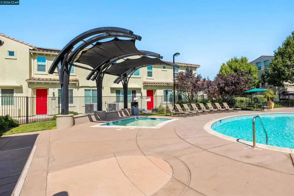 5301 E Commerce Way #58104 Sacramento, CA 95835