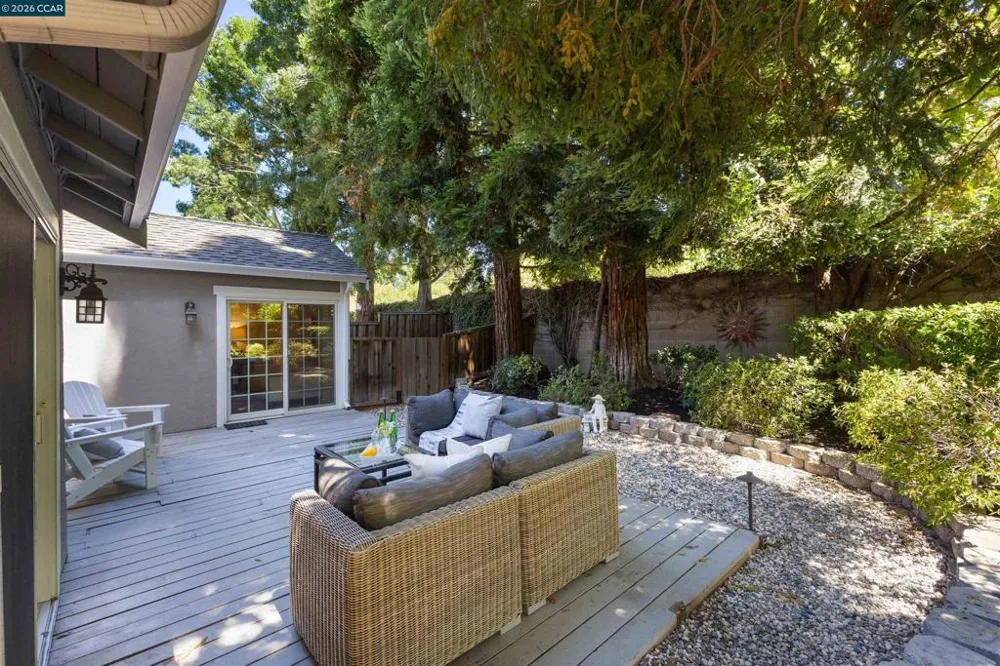 109 Blossom Ct Danville, CA 94506