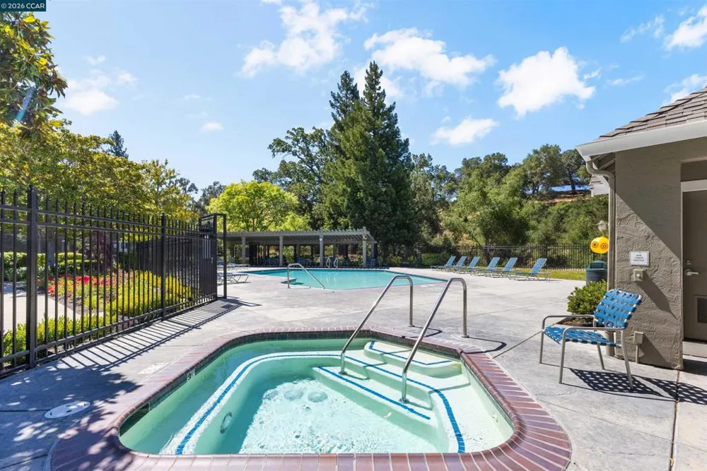 109 Blossom Ct Danville, CA 94506