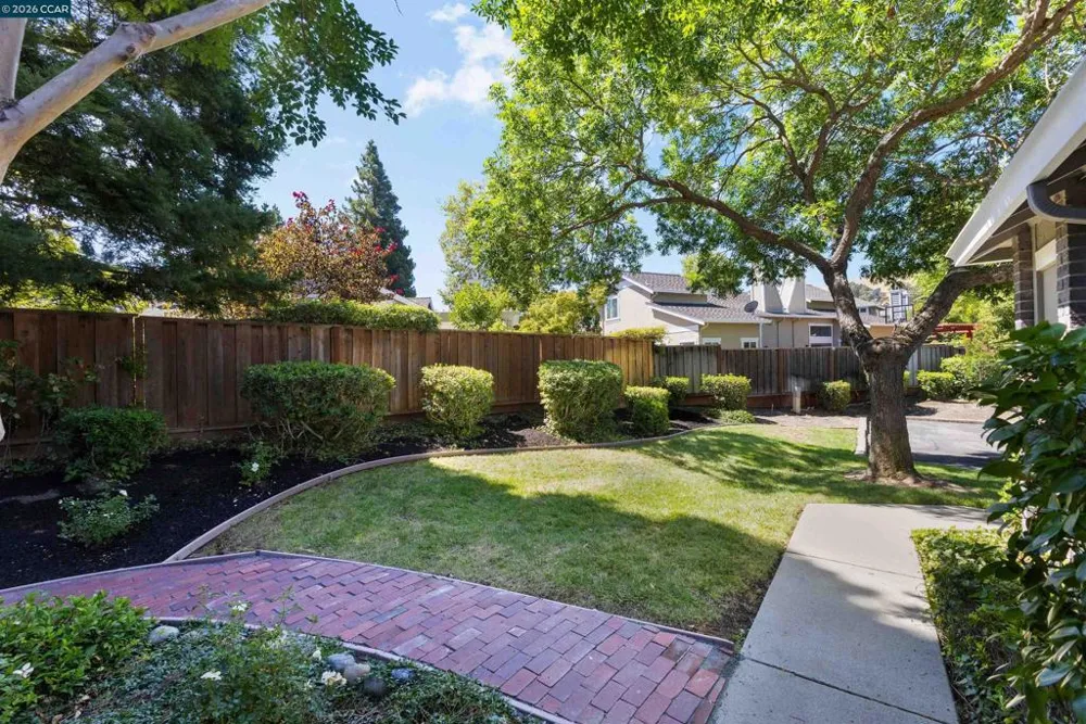 109 Blossom Ct Danville, CA 94506