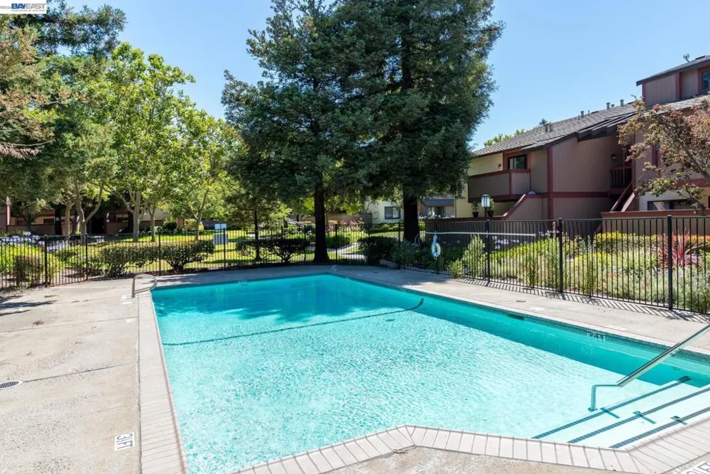 287 E Warren Ave Fremont, CA 94539