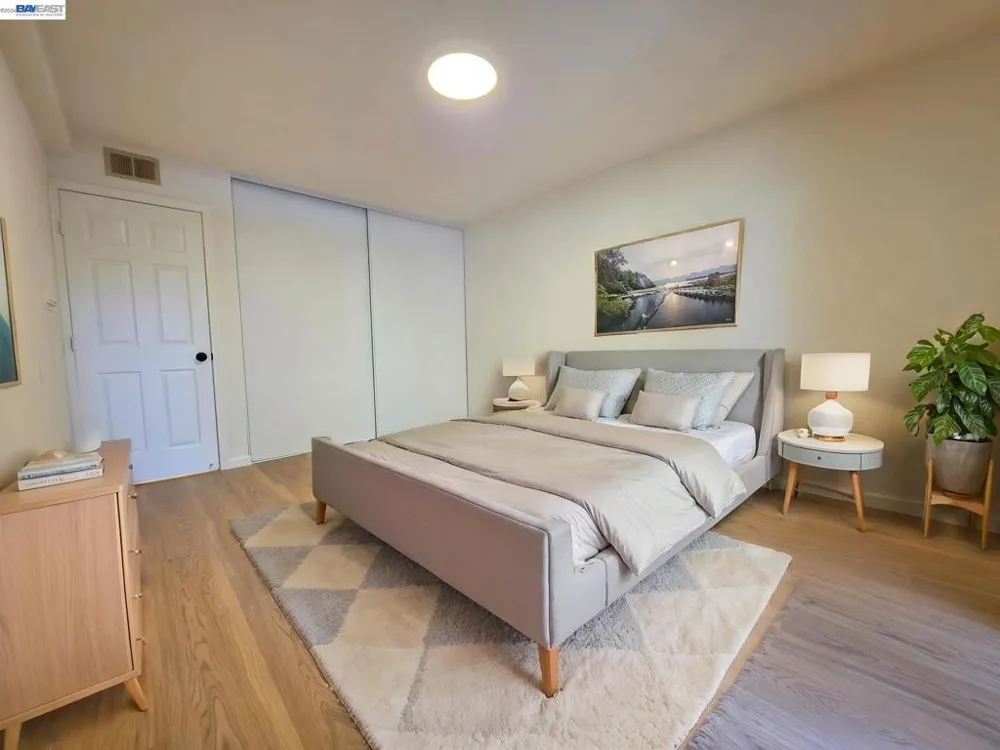 287 E Warren Ave Fremont, CA 94539