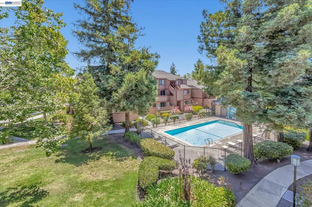 287 E Warren Ave Fremont, CA 94539