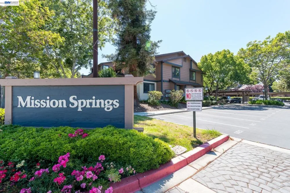 287 E Warren Ave Fremont, CA 94539