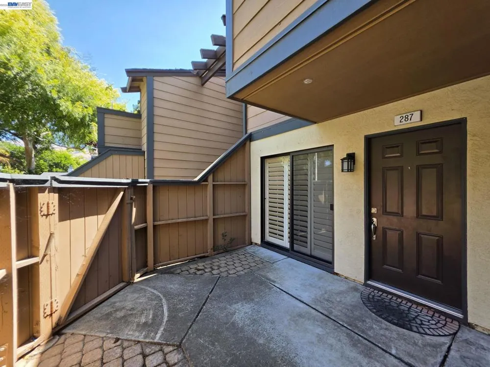 287 E Warren Ave Fremont, CA 94539