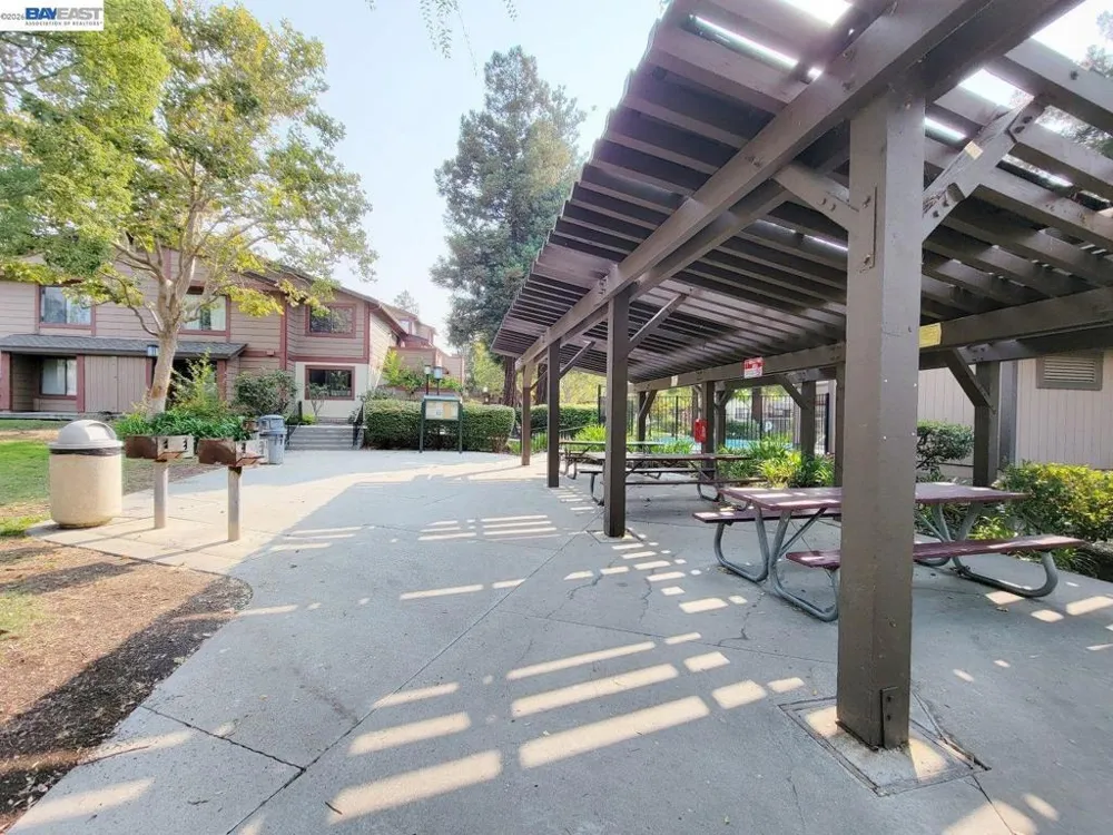 287 E Warren Ave Fremont, CA 94539