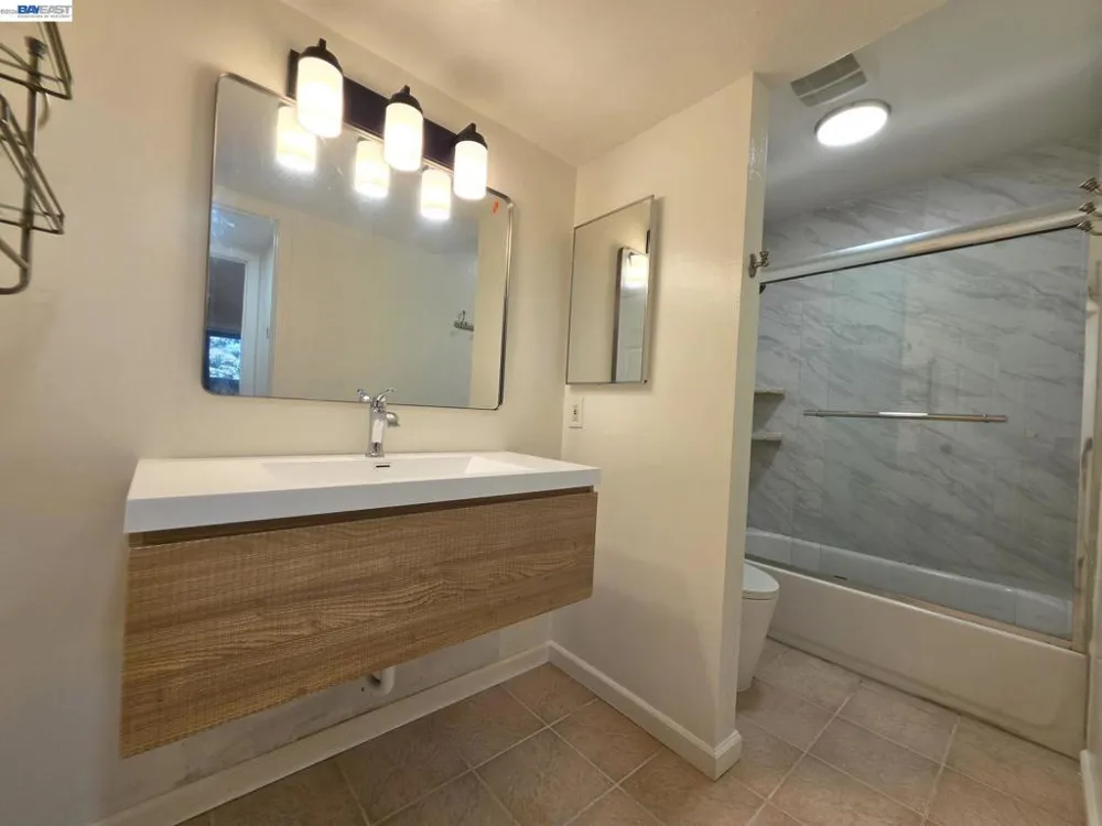 287 E Warren Ave Fremont, CA 94539