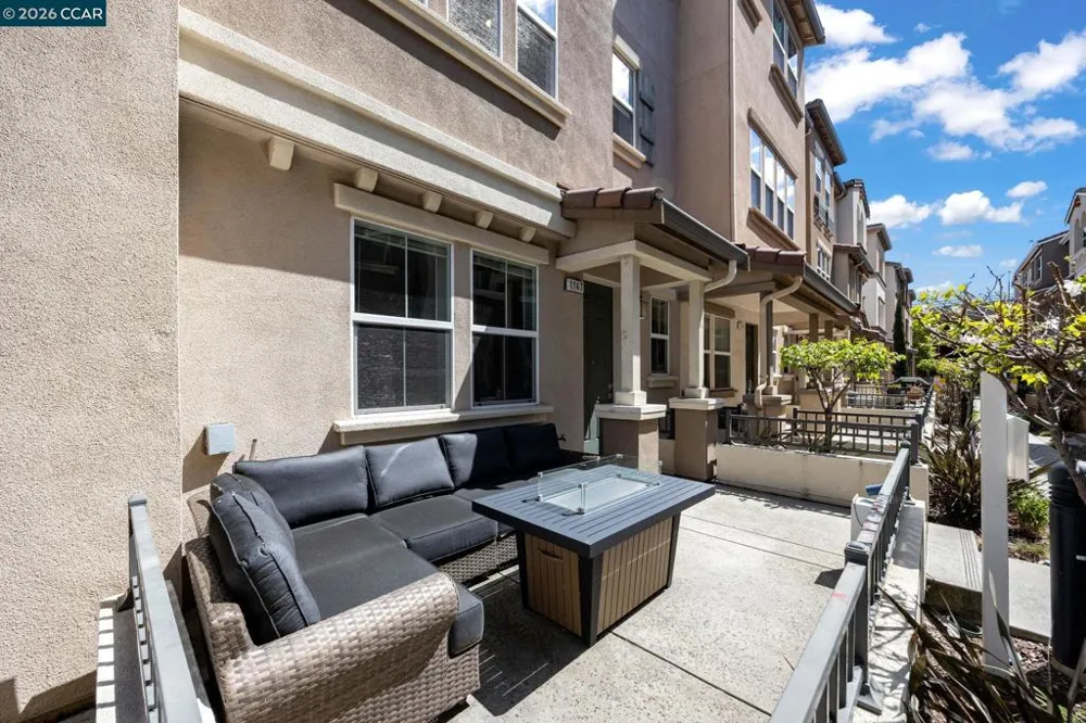 1147 Martin Luther King Hayward, CA 94541