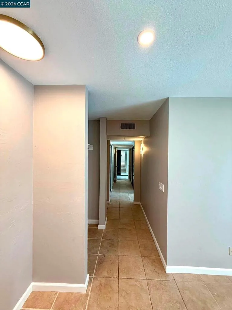 330 Civic Walnut Creek, CA 94596