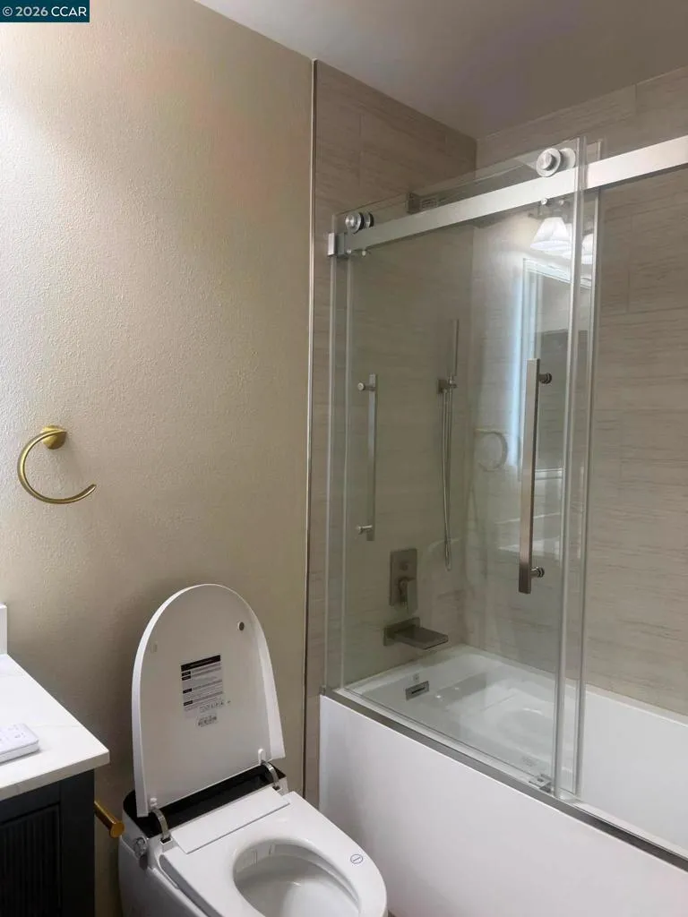 330 Civic Walnut Creek, CA 94596