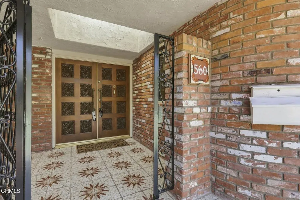 560 6th Street Santa Paula, CA 93060