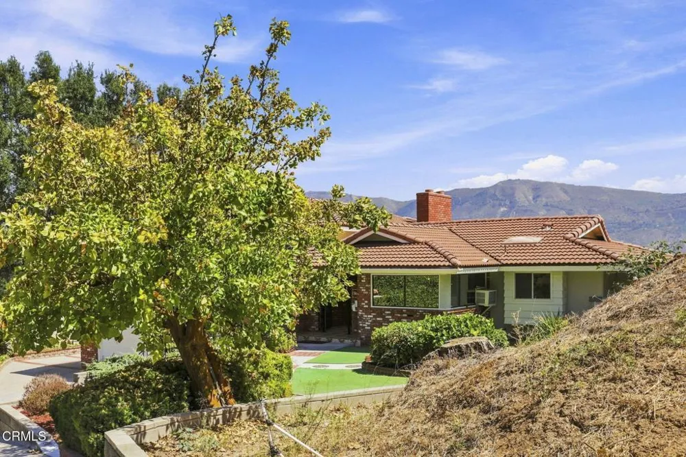 560 6th Street Santa Paula, CA 93060
