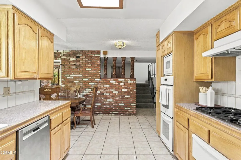 560 6th Street Santa Paula, CA 93060