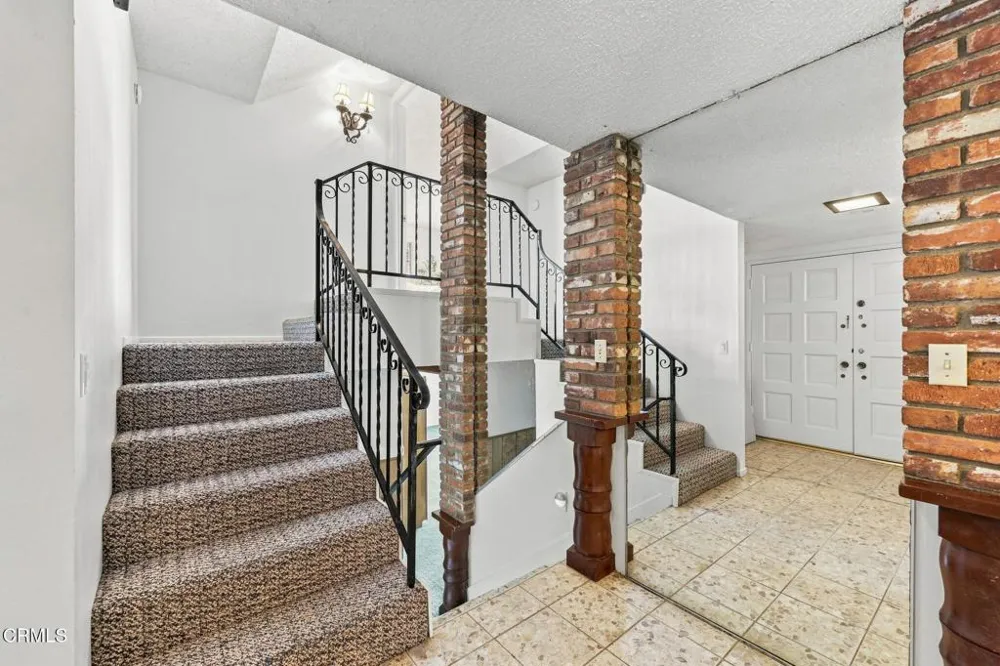 560 6th Street Santa Paula, CA 93060