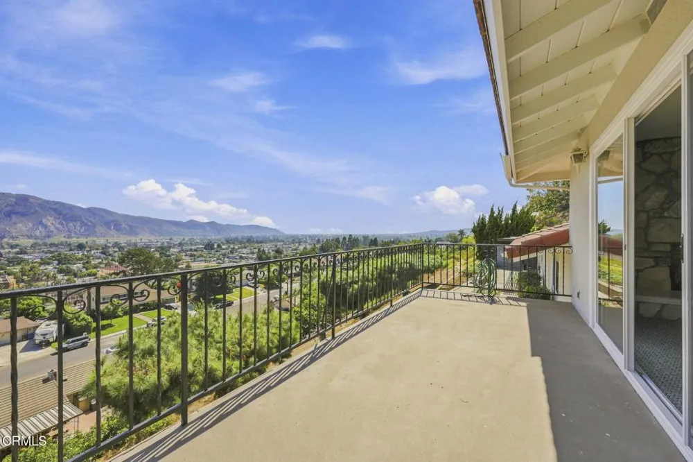 560 6th Street Santa Paula, CA 93060
