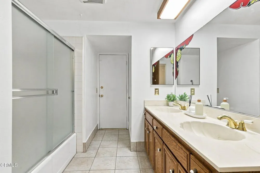 560 6th Street Santa Paula, CA 93060