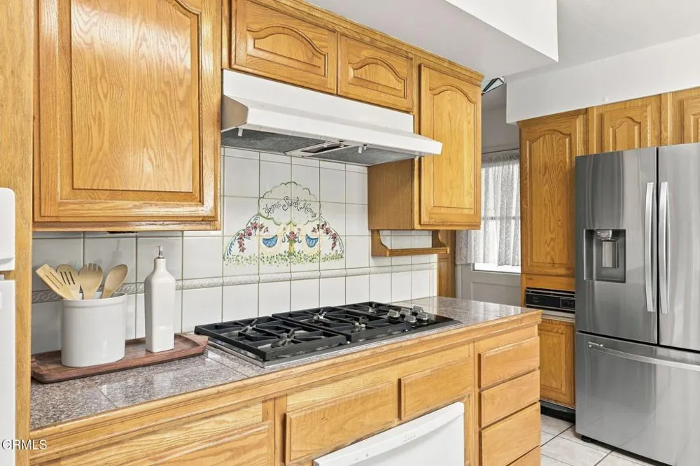 560 6th Street Santa Paula, CA 93060
