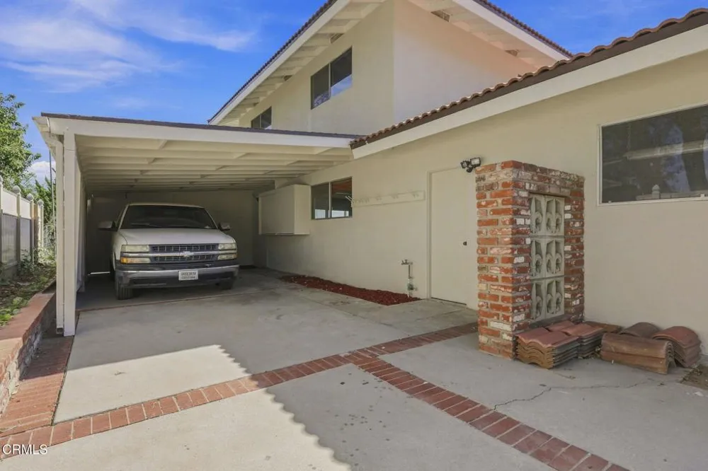 560 6th Street Santa Paula, CA 93060