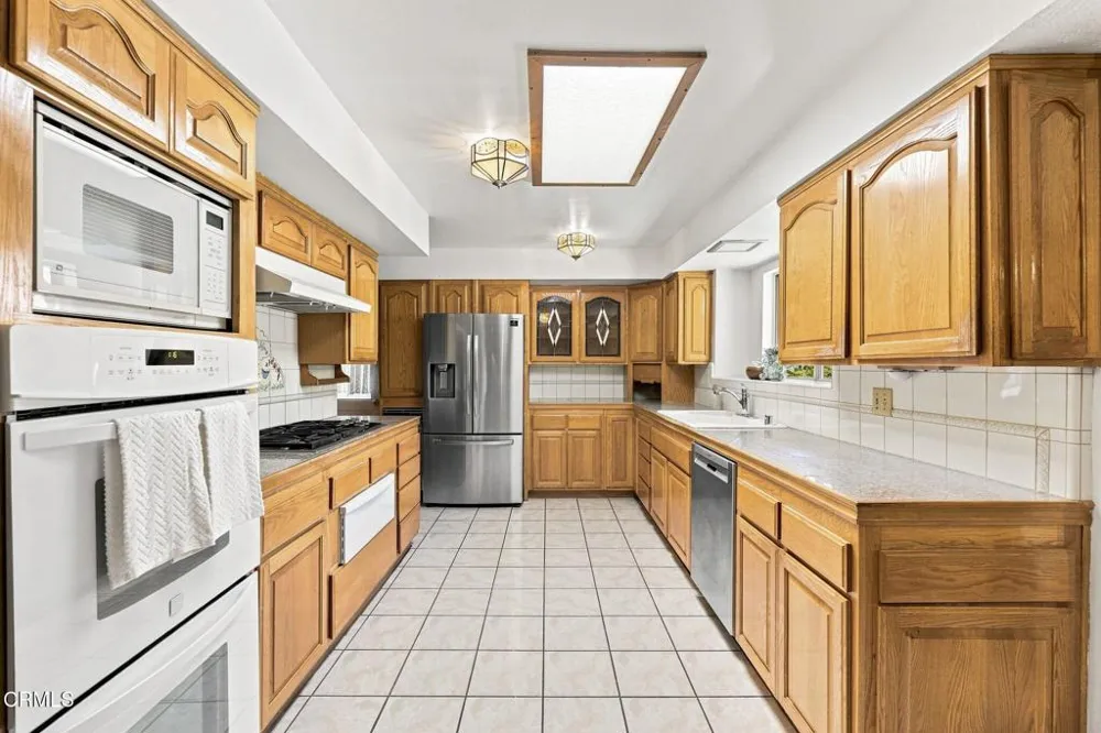 560 6th Street Santa Paula, CA 93060