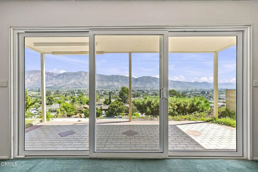 560 6th Street Santa Paula, CA 93060