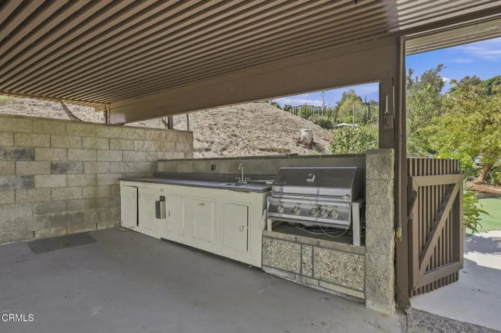 560 6th Street Santa Paula, CA 93060