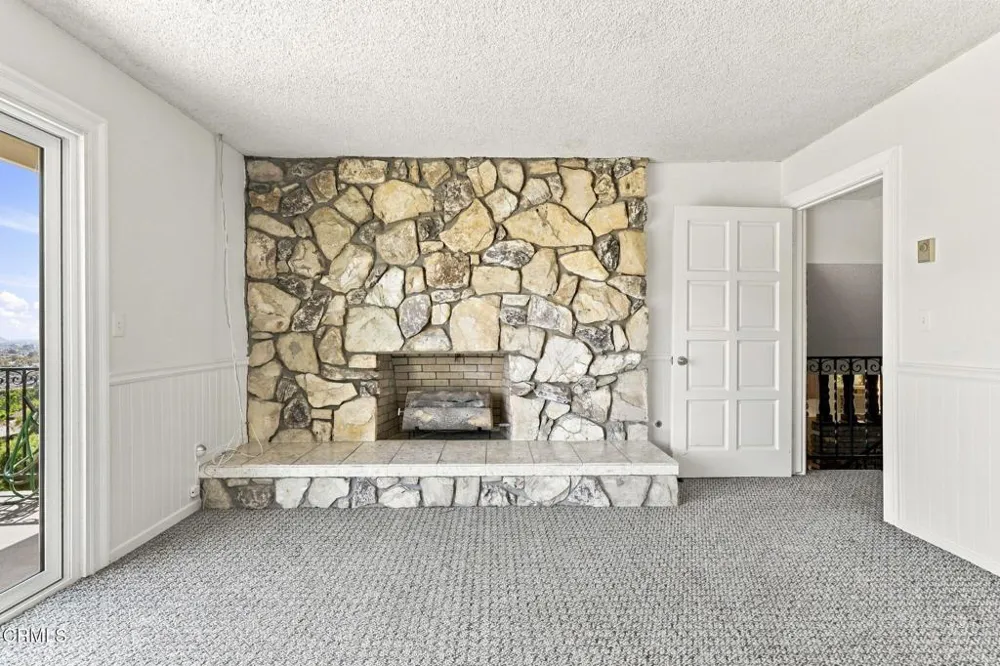 560 6th Street Santa Paula, CA 93060