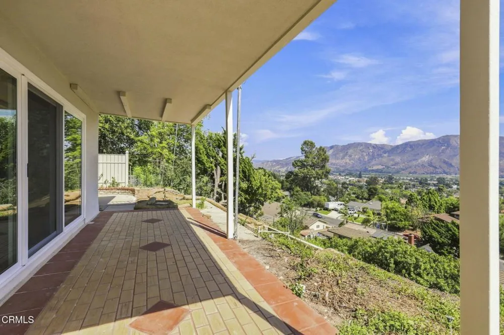 560 6th Street Santa Paula, CA 93060