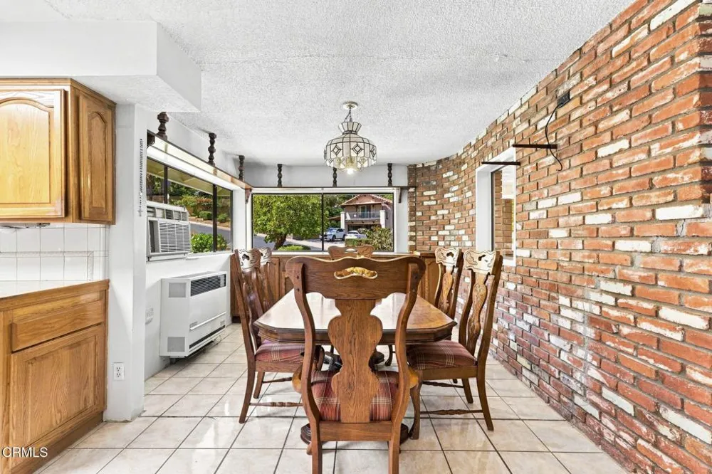 560 6th Street Santa Paula, CA 93060