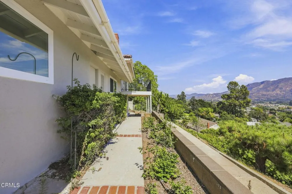 560 6th Street Santa Paula, CA 93060