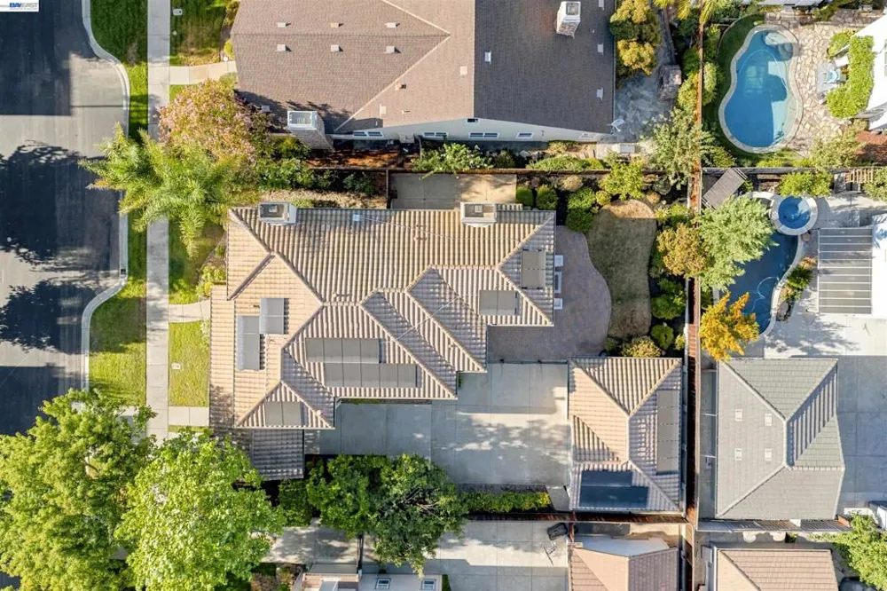 2413 REES CIRCLE Livermore, CA 94550