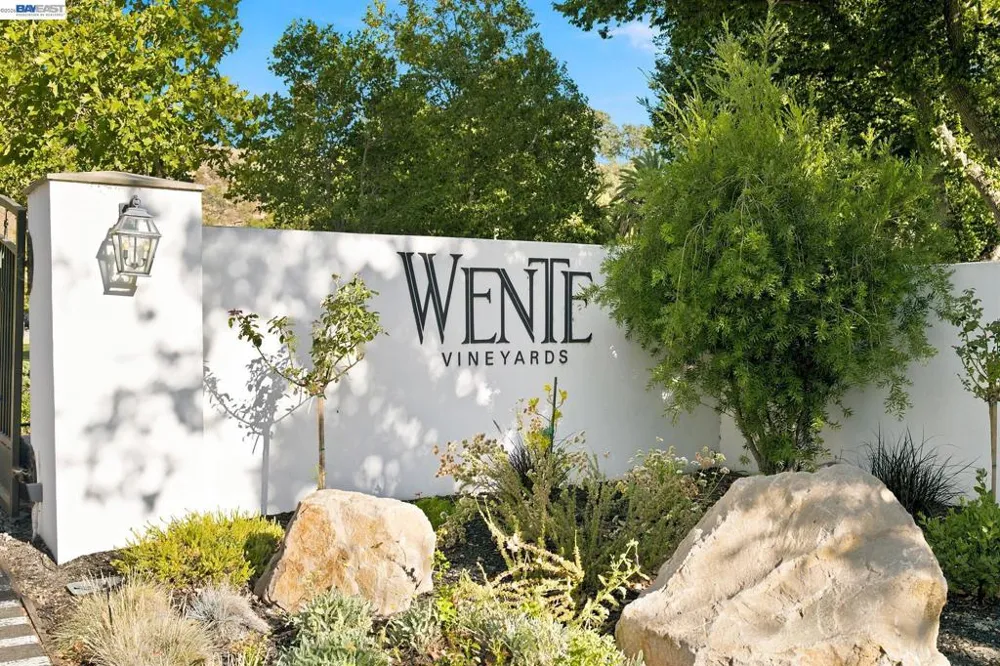 2413 REES CIRCLE Livermore, CA 94550
